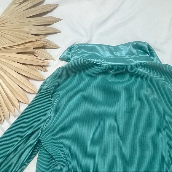 Anthropologie Dolan Lettuce Hem Teal Turquoise Button Front Pleated Shirt Top - Picture 9 of 9